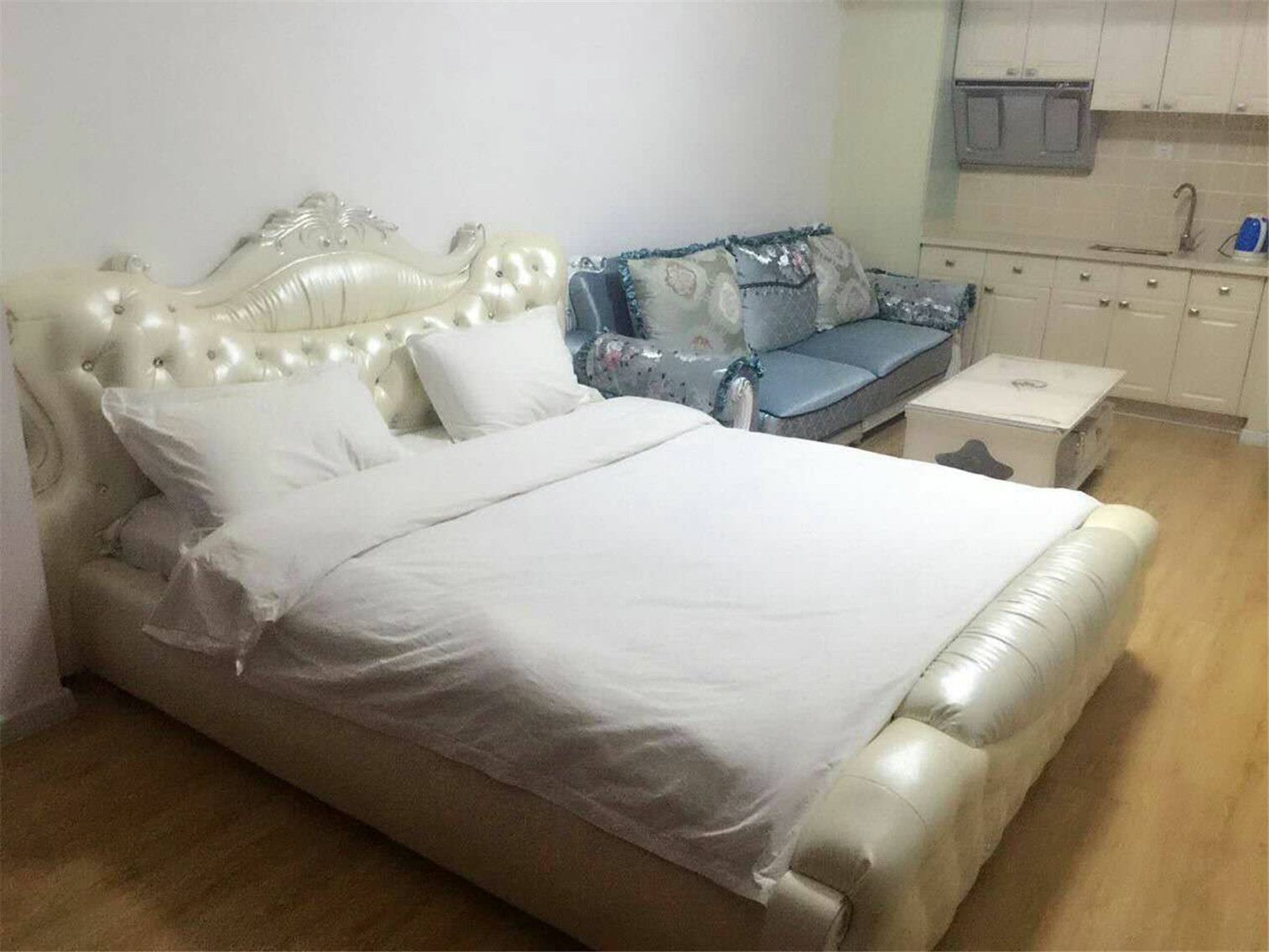 豪华大床房