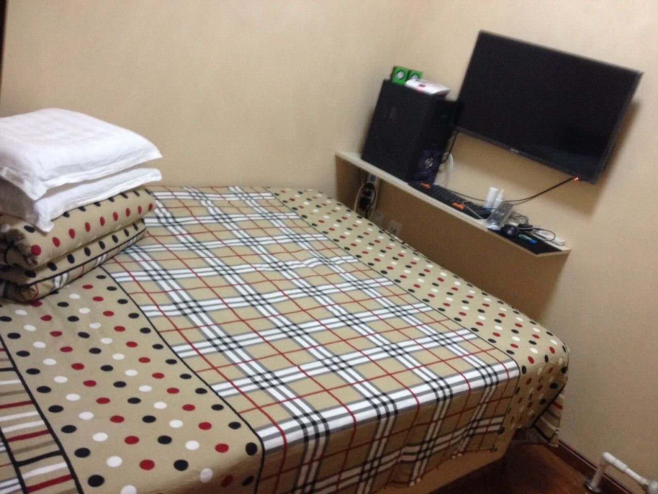 大床房(公共卫浴)