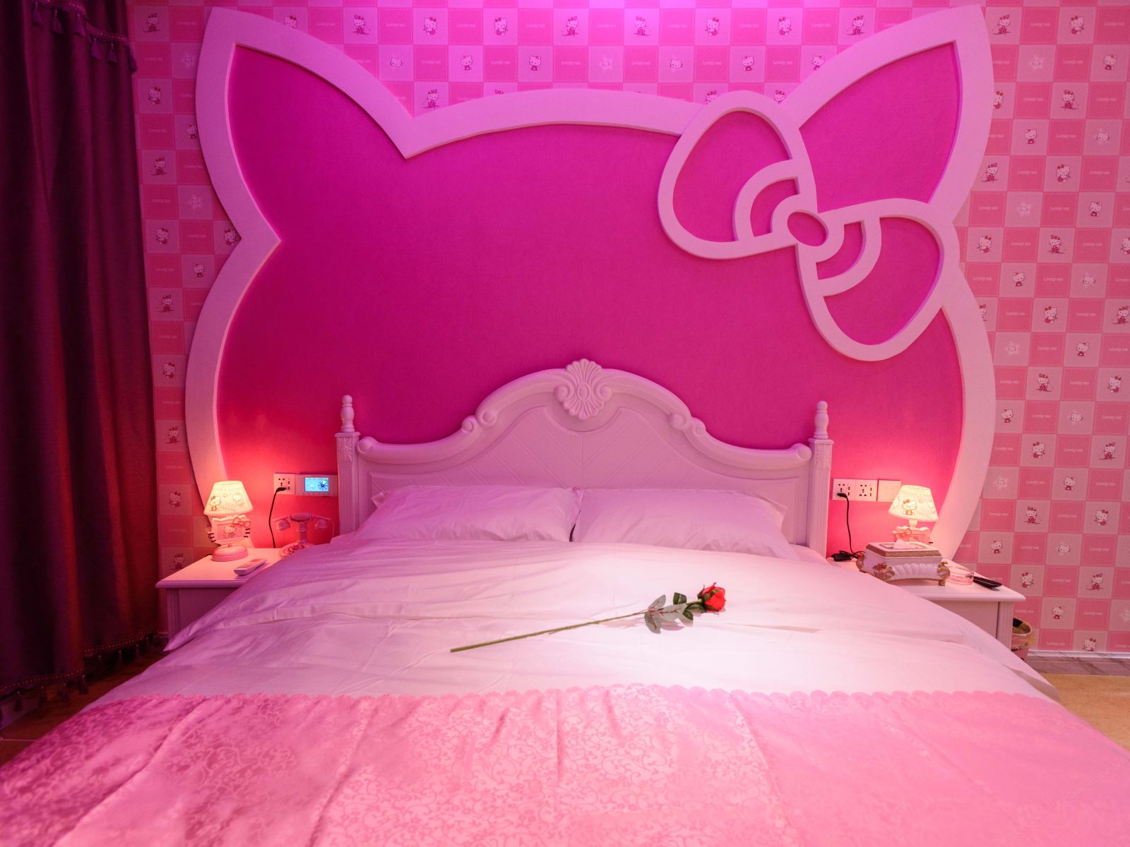 Hello Kitty主题大床房
