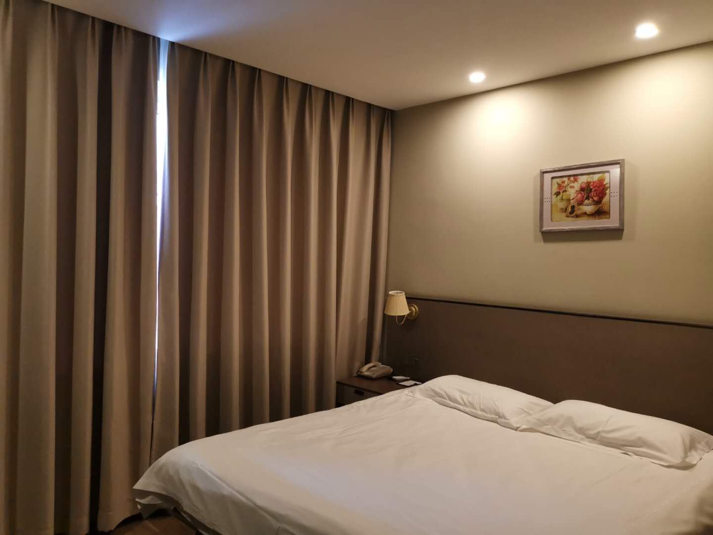 特惠舒适大床房