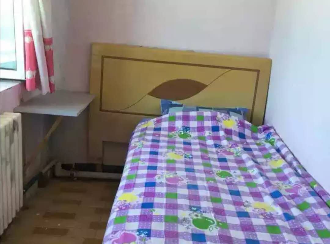 单人间(公共卫浴)