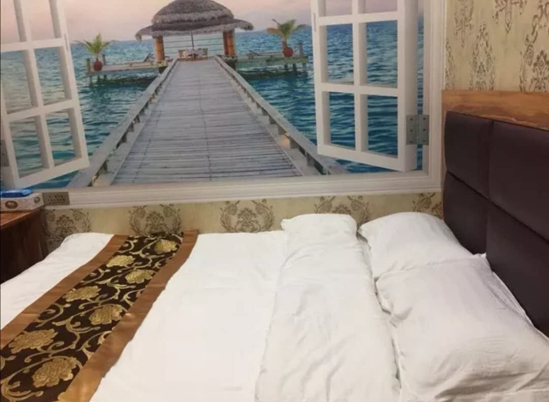 经济大床房(无窗)