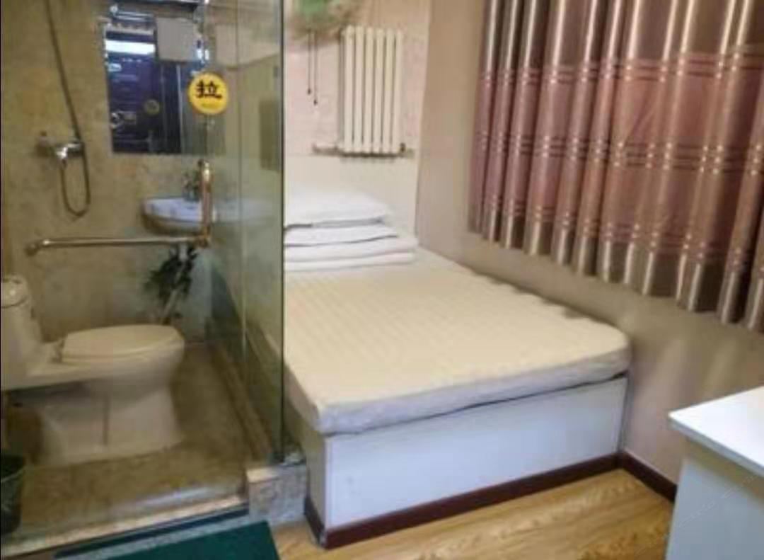 标准大床房