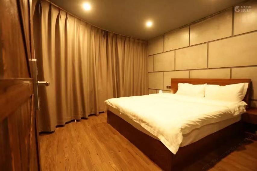 雅致大床房
