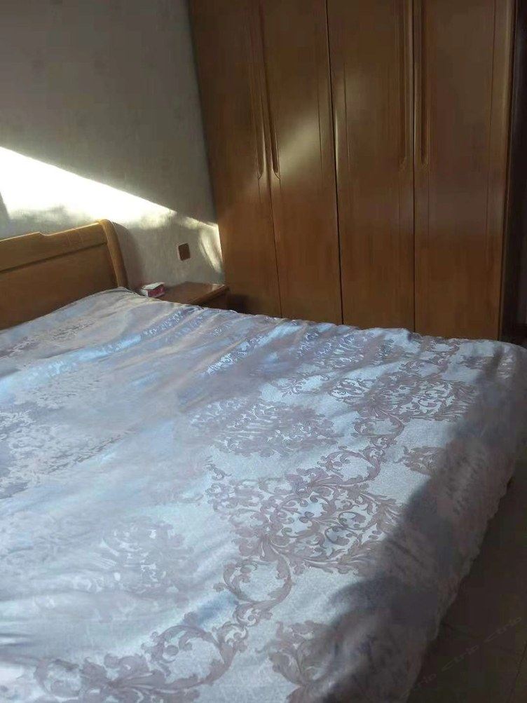 温馨二室一厅套房