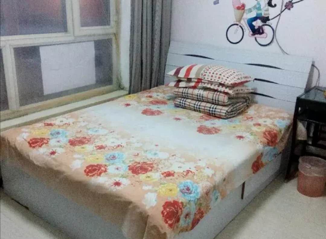 普通大床房(公共卫浴)