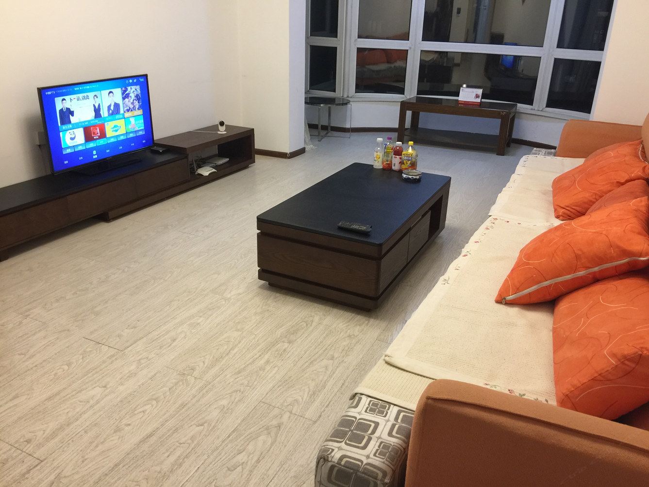 精装二室一厅套房