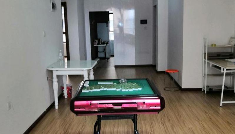 娱乐麻将大床房