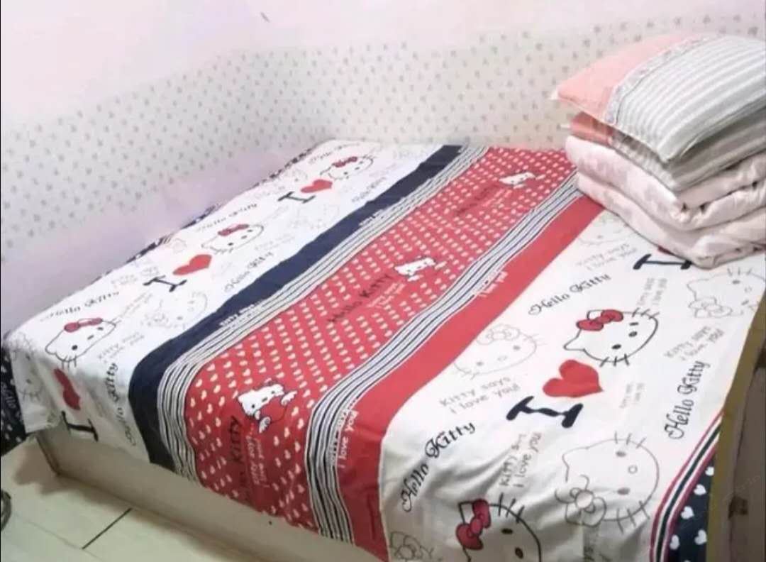 经济大床房(无窗)(公共卫浴)