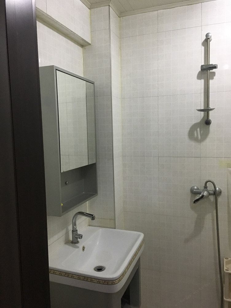 温馨高层一室大床房