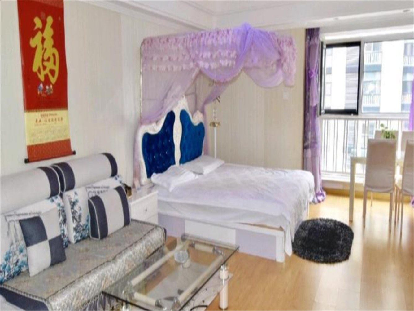 舒适豪华大床房