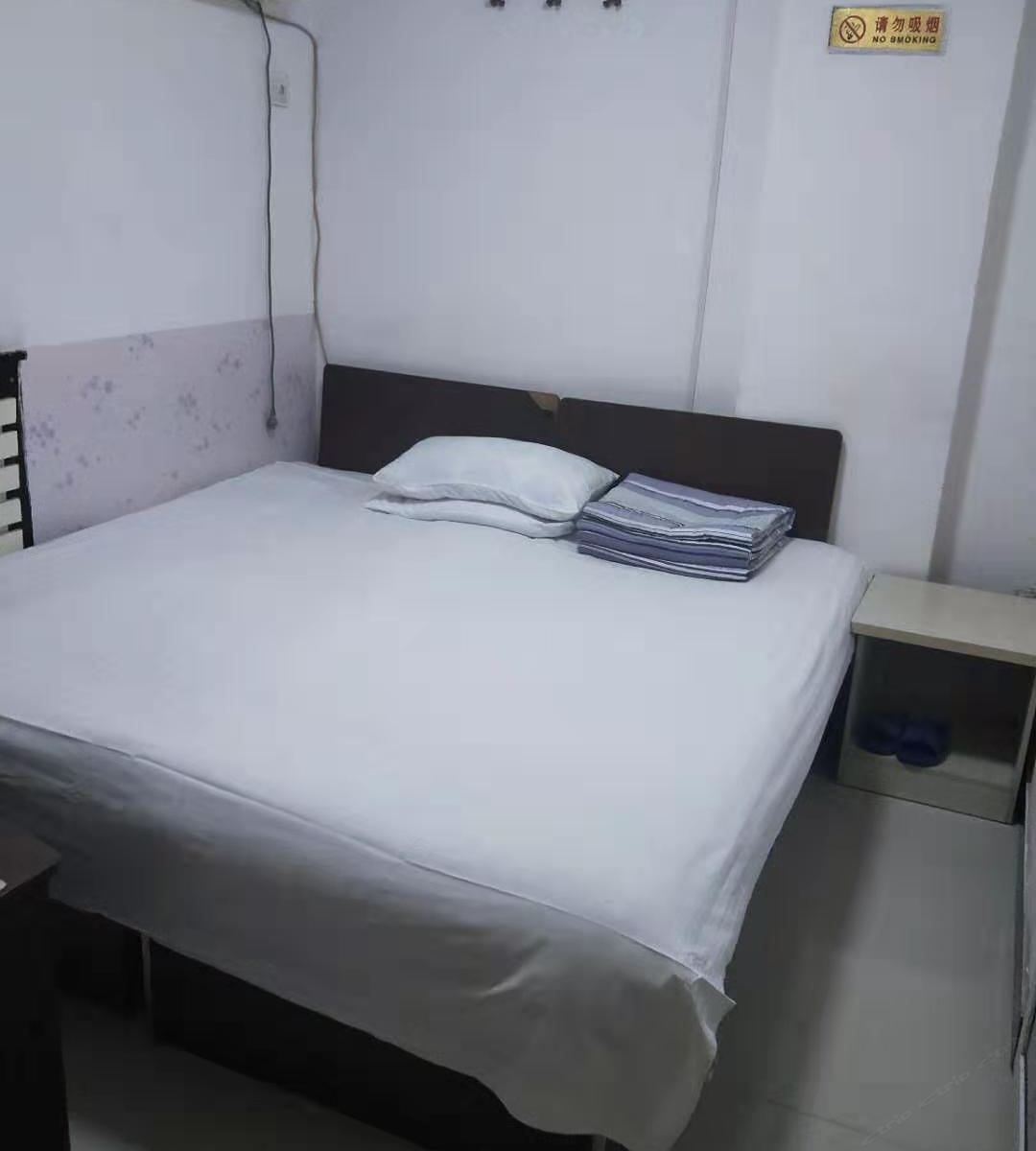 标准大床房