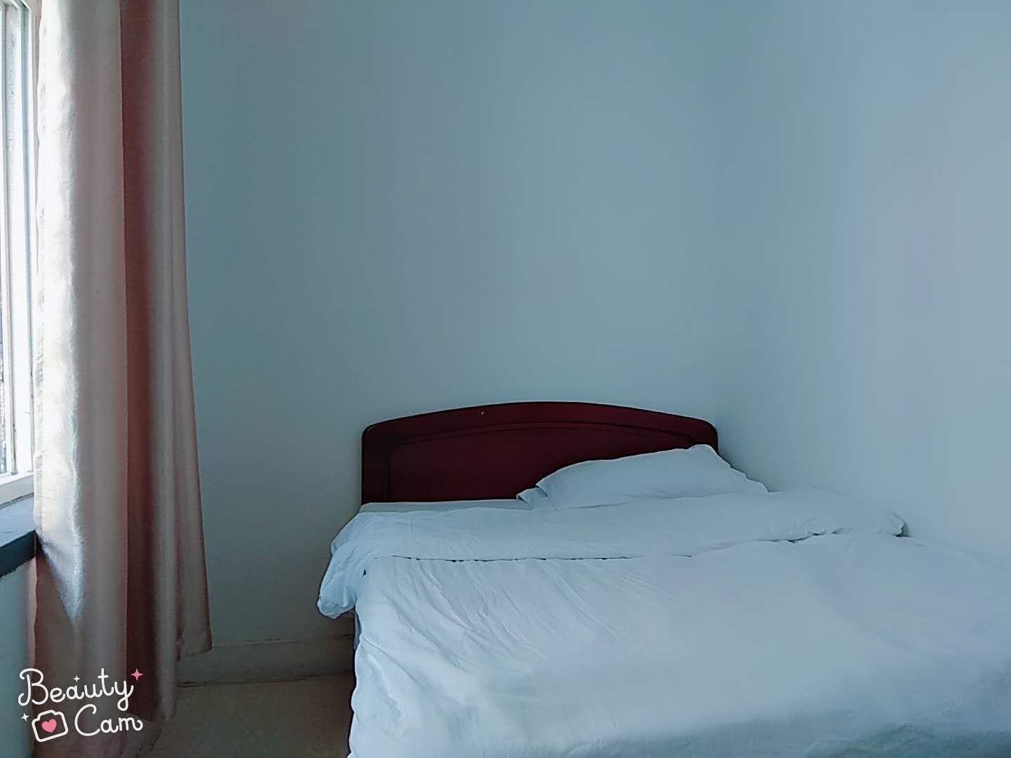 商务大床房(公共卫浴)