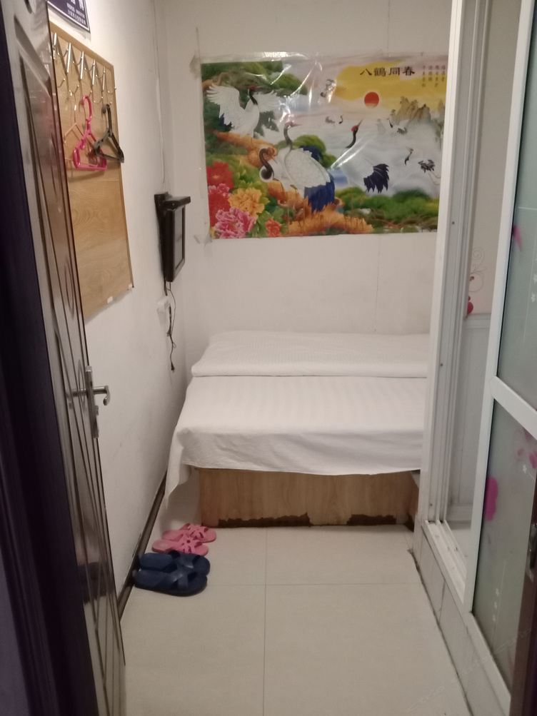 精致经济大床房