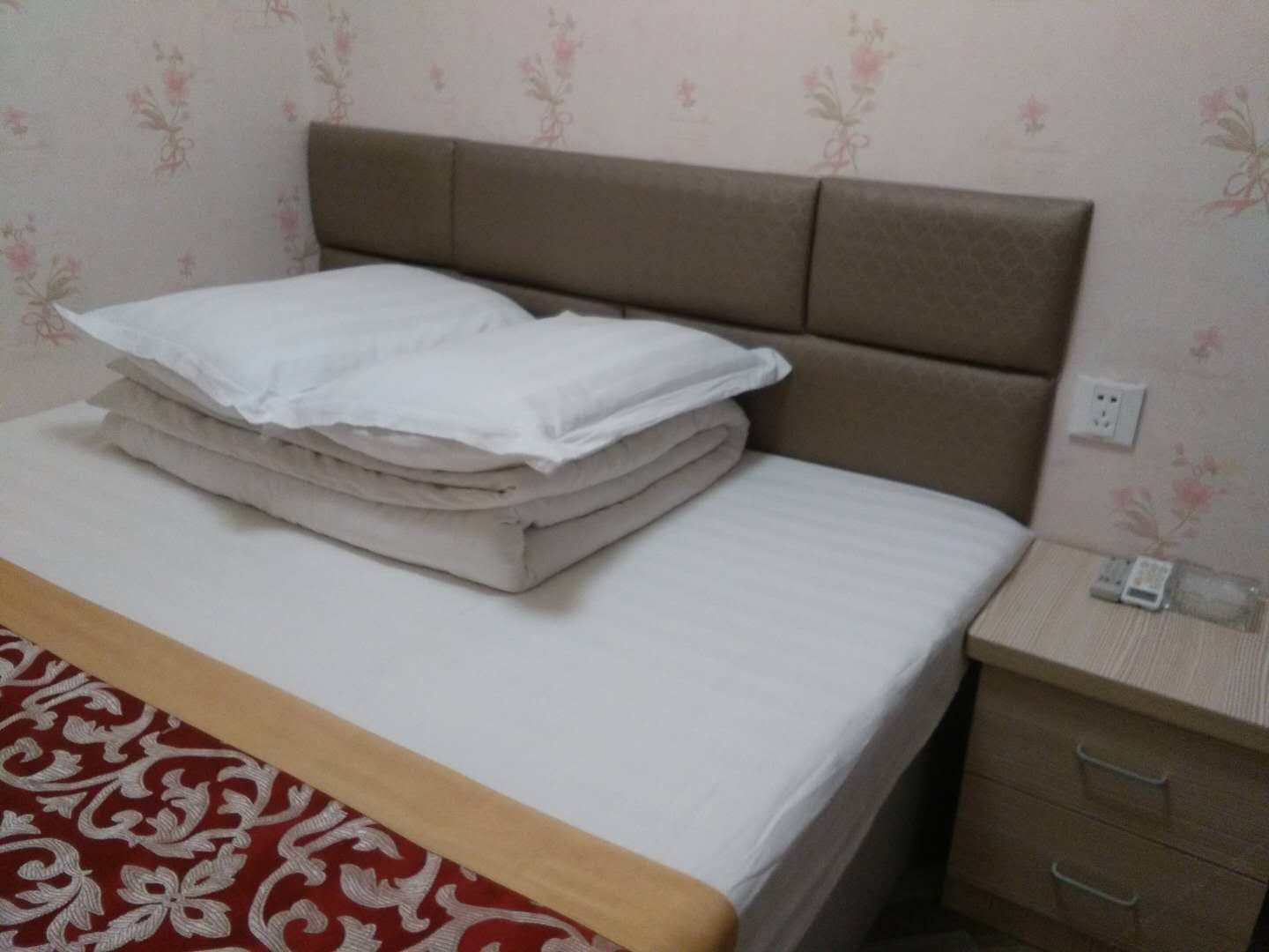 电脑大床房(无窗)