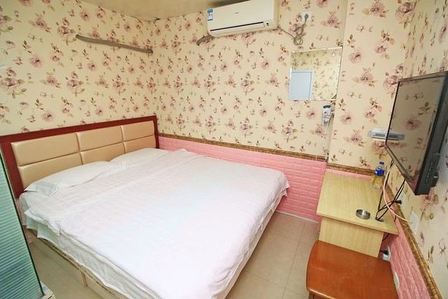 舒适大床房(无窗)