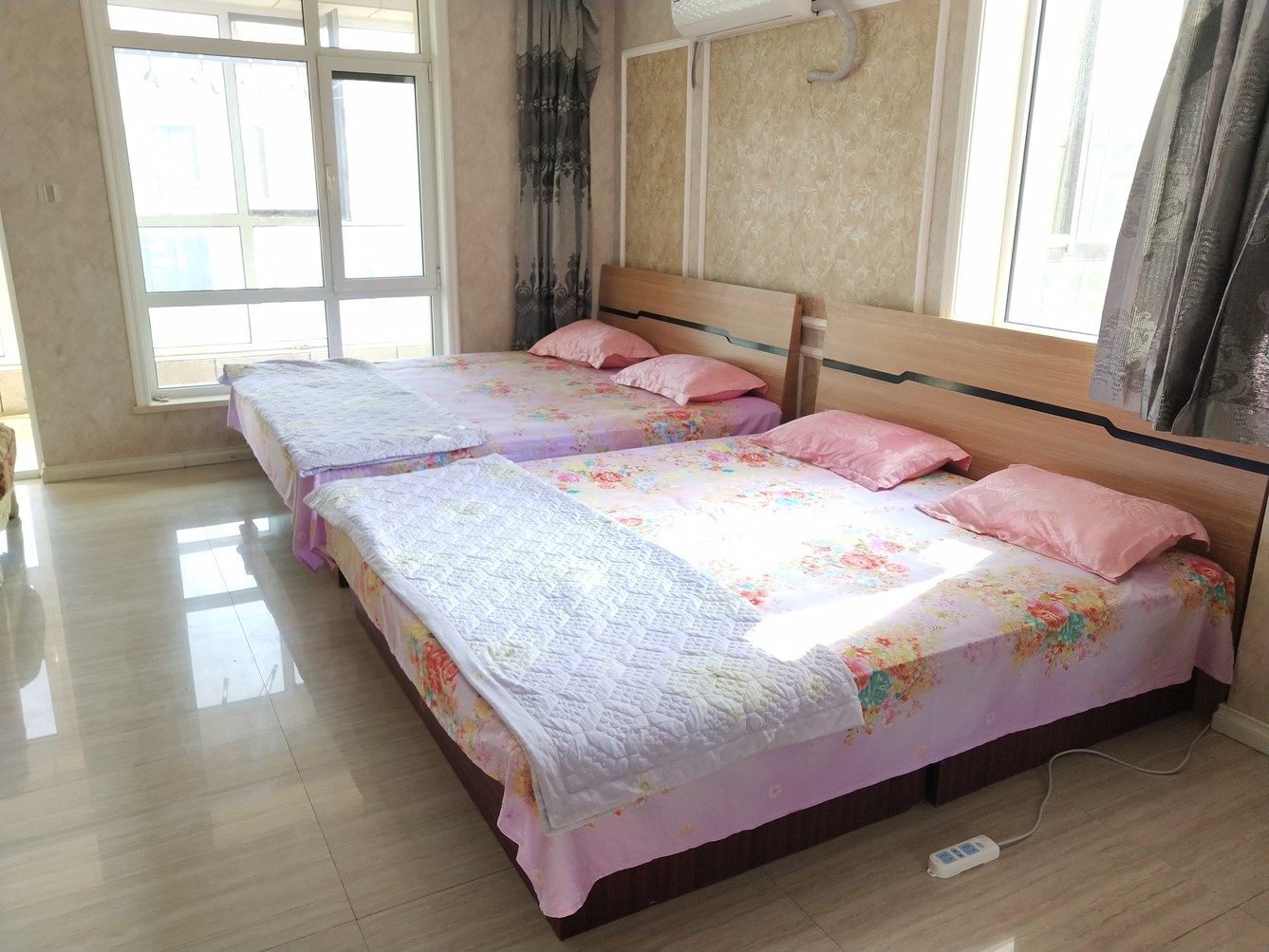 大连吴女士公寓(丹枫路分店)