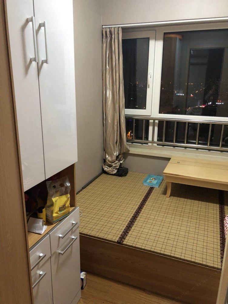 现代风二室二床房