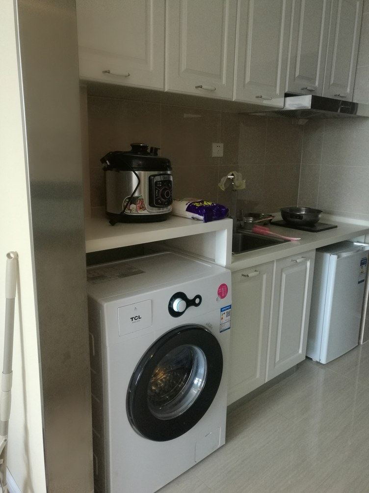 精装一室大床房