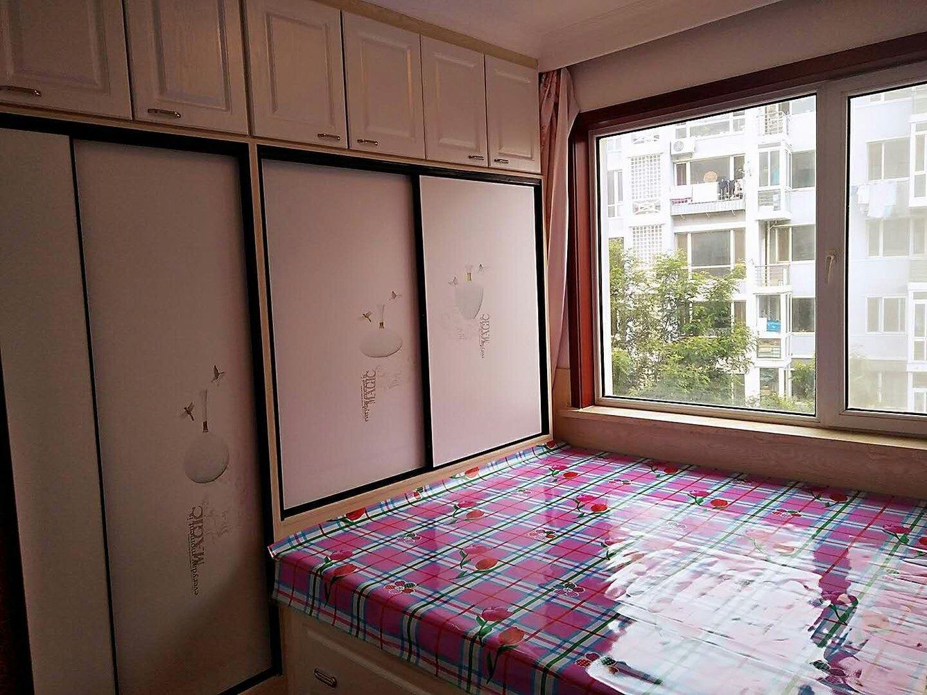 精致二室一厅套房