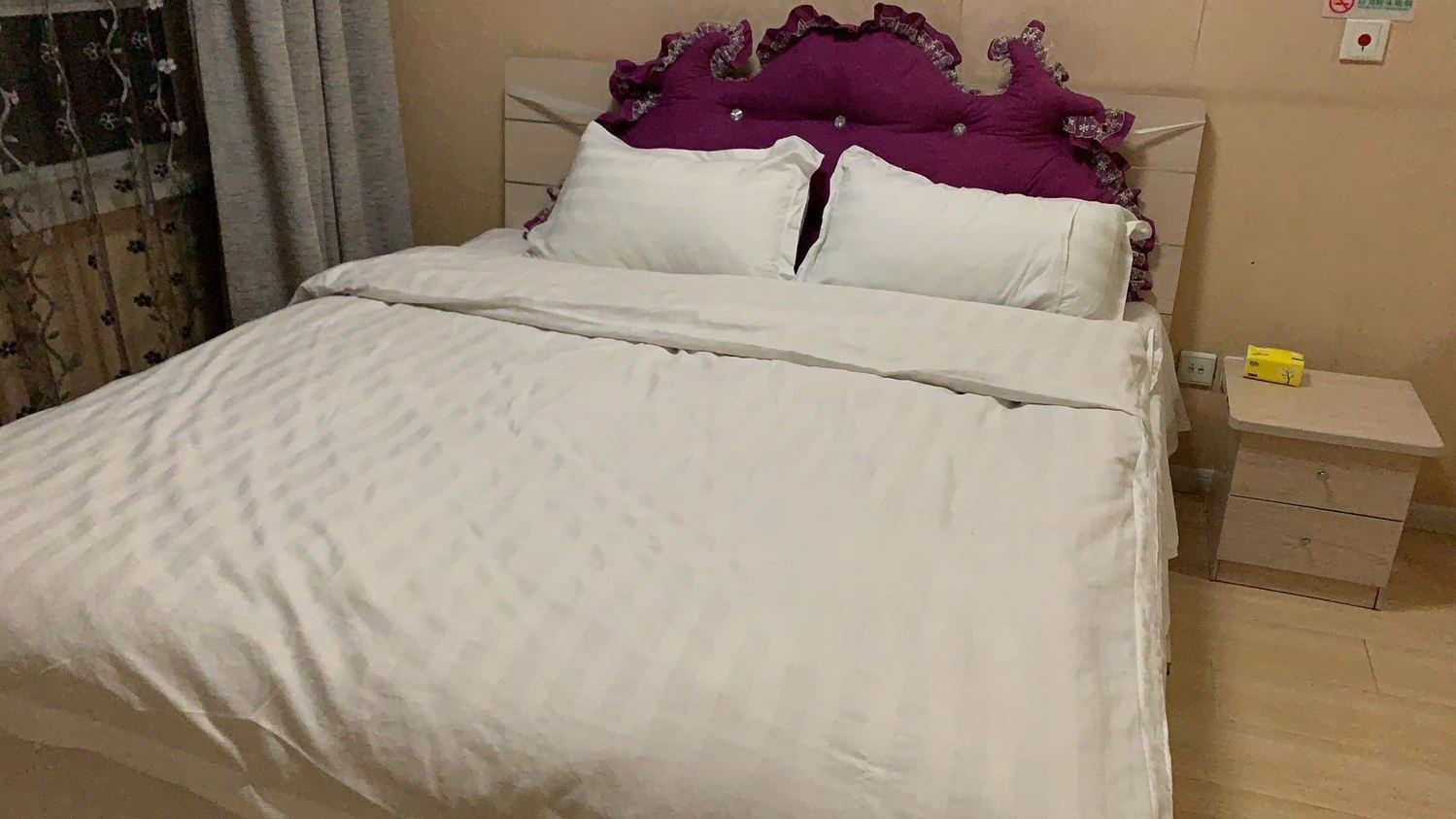 明亮一室大床房