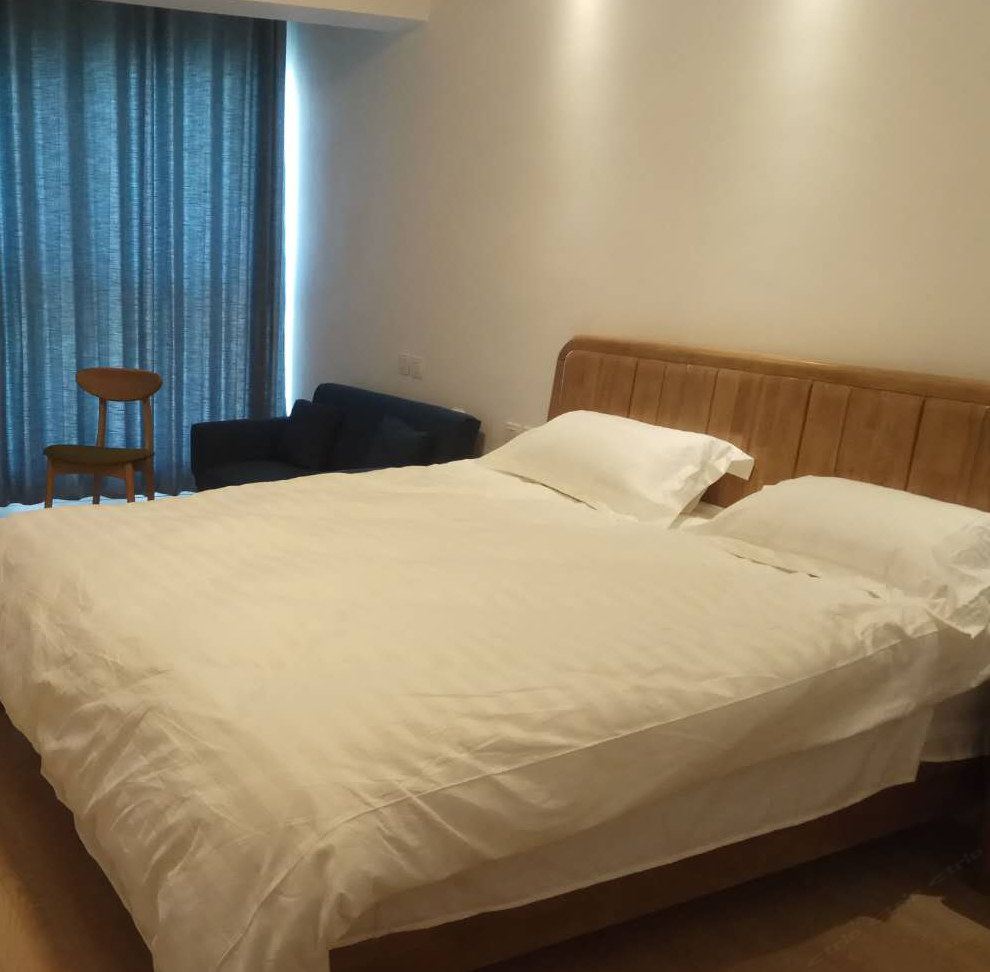 青岛TracyCui公寓(白云山路分店)