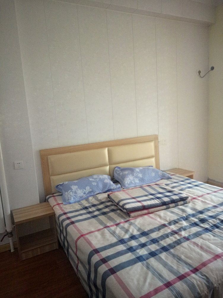 青岛殷明光客栈