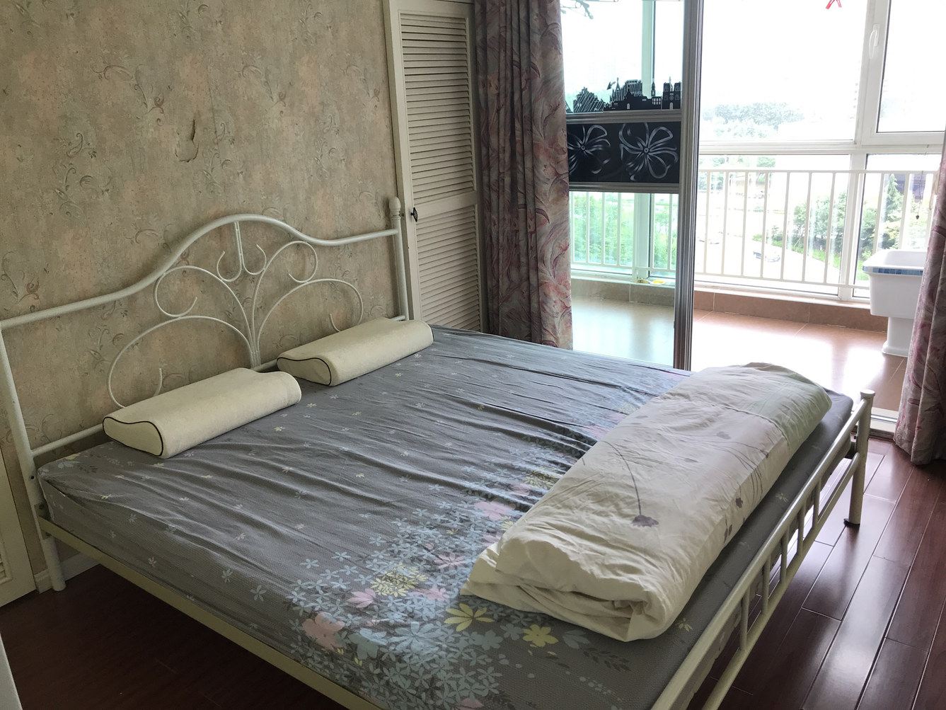 青岛金子7798公寓