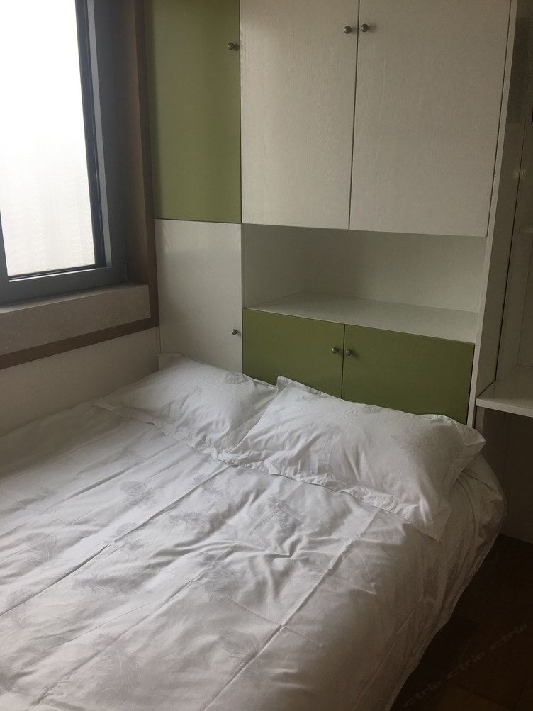青岛任庆雷公寓
