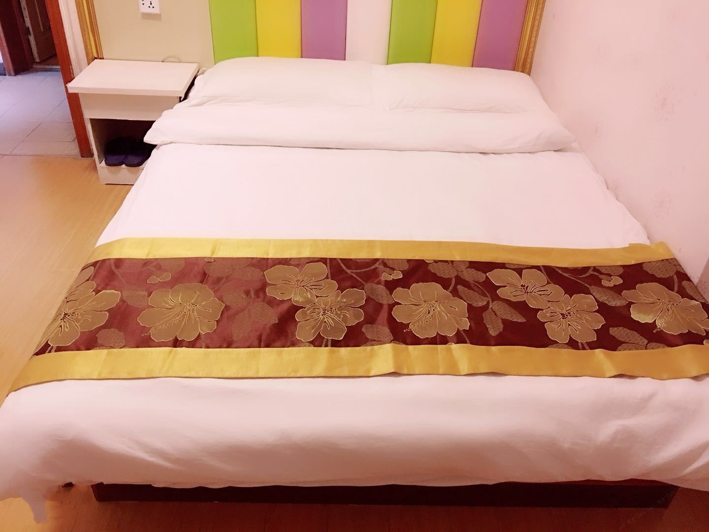 标准大床房