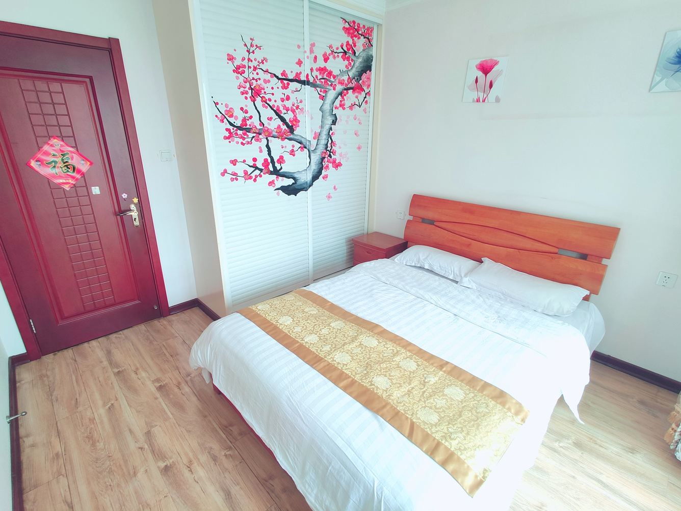 李建龙公寓(青岛儿童乐园店)