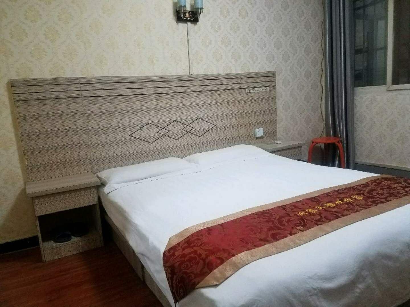 标准大床房