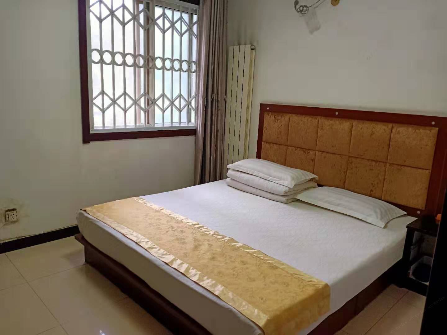 大单间(公共卫浴)