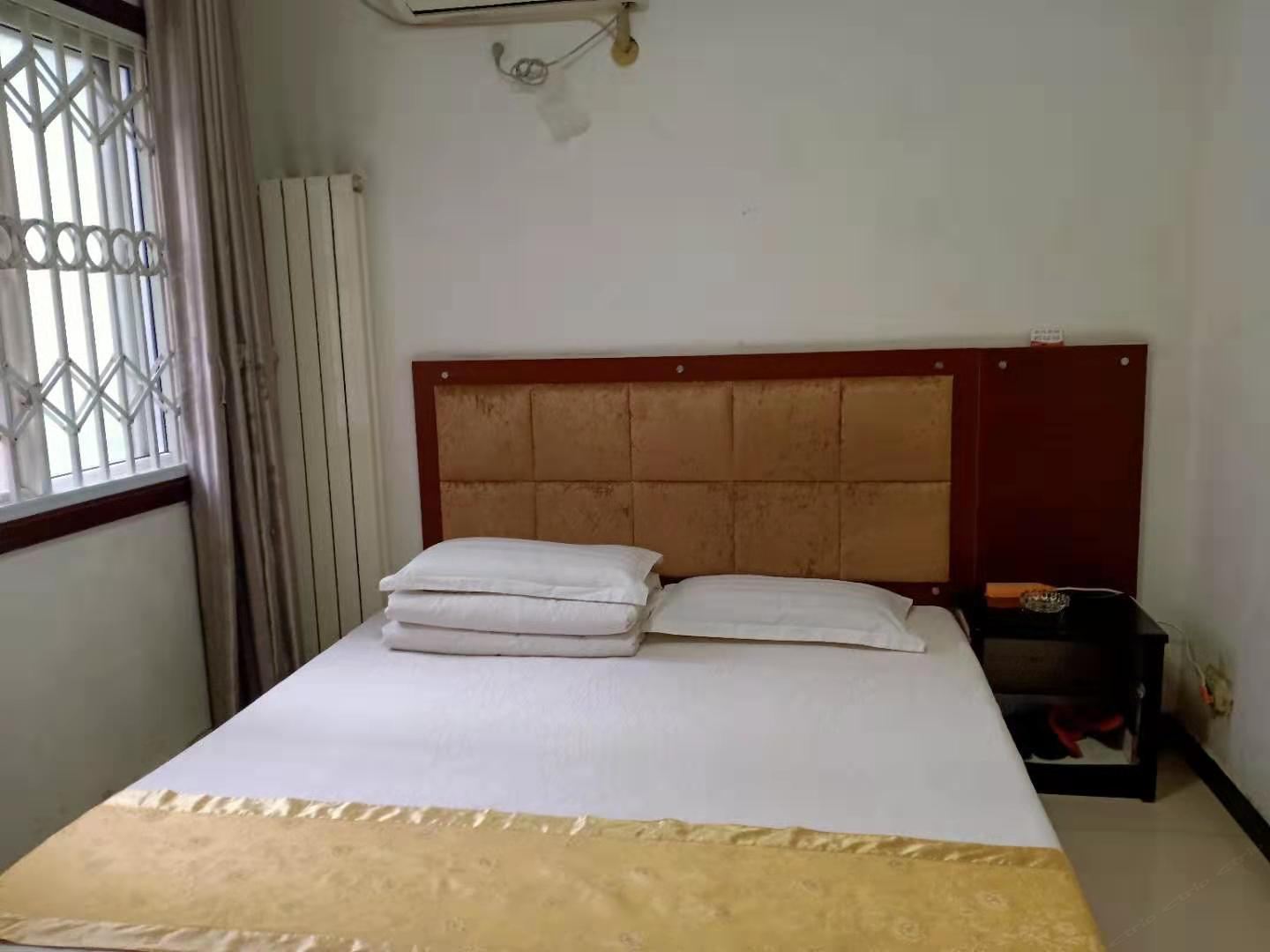 大单间(公共卫浴)