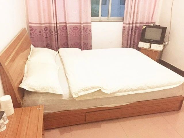 普通大床房