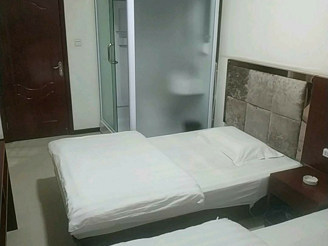 标准双床房