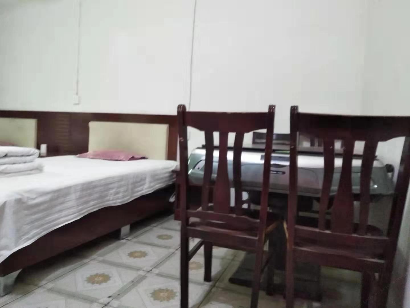 标准双床房