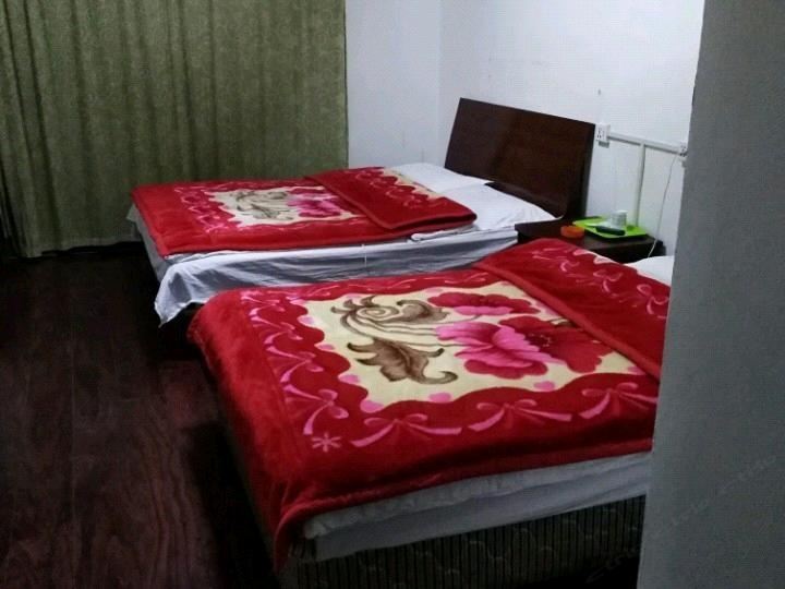 双床间
