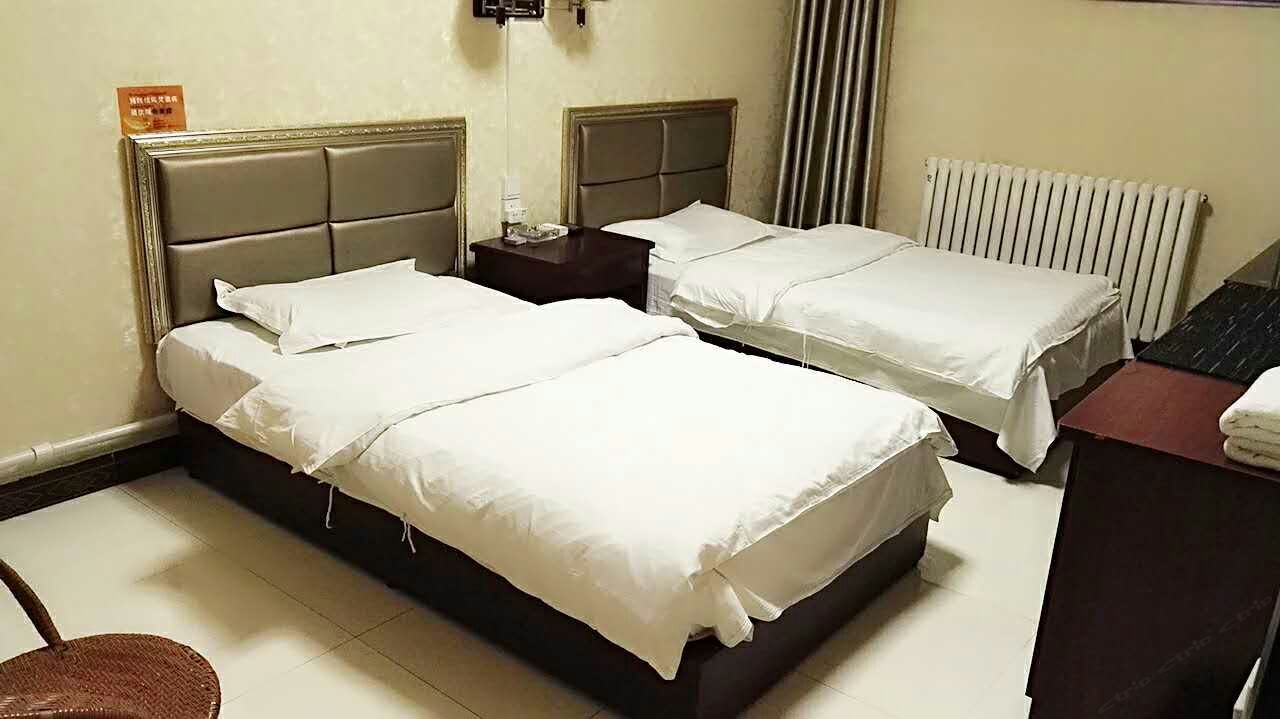 标准双床房