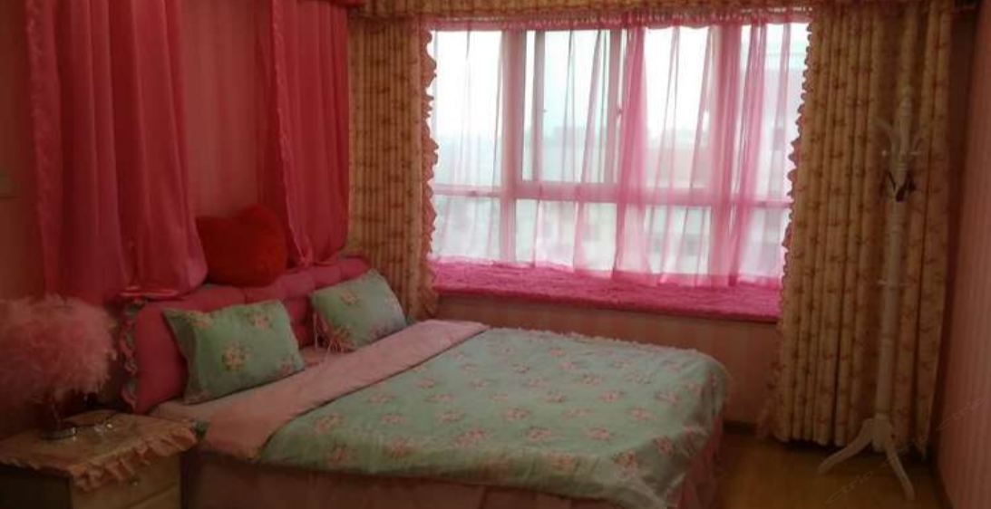 西安妍妍主题公寓纬一街地铁站店