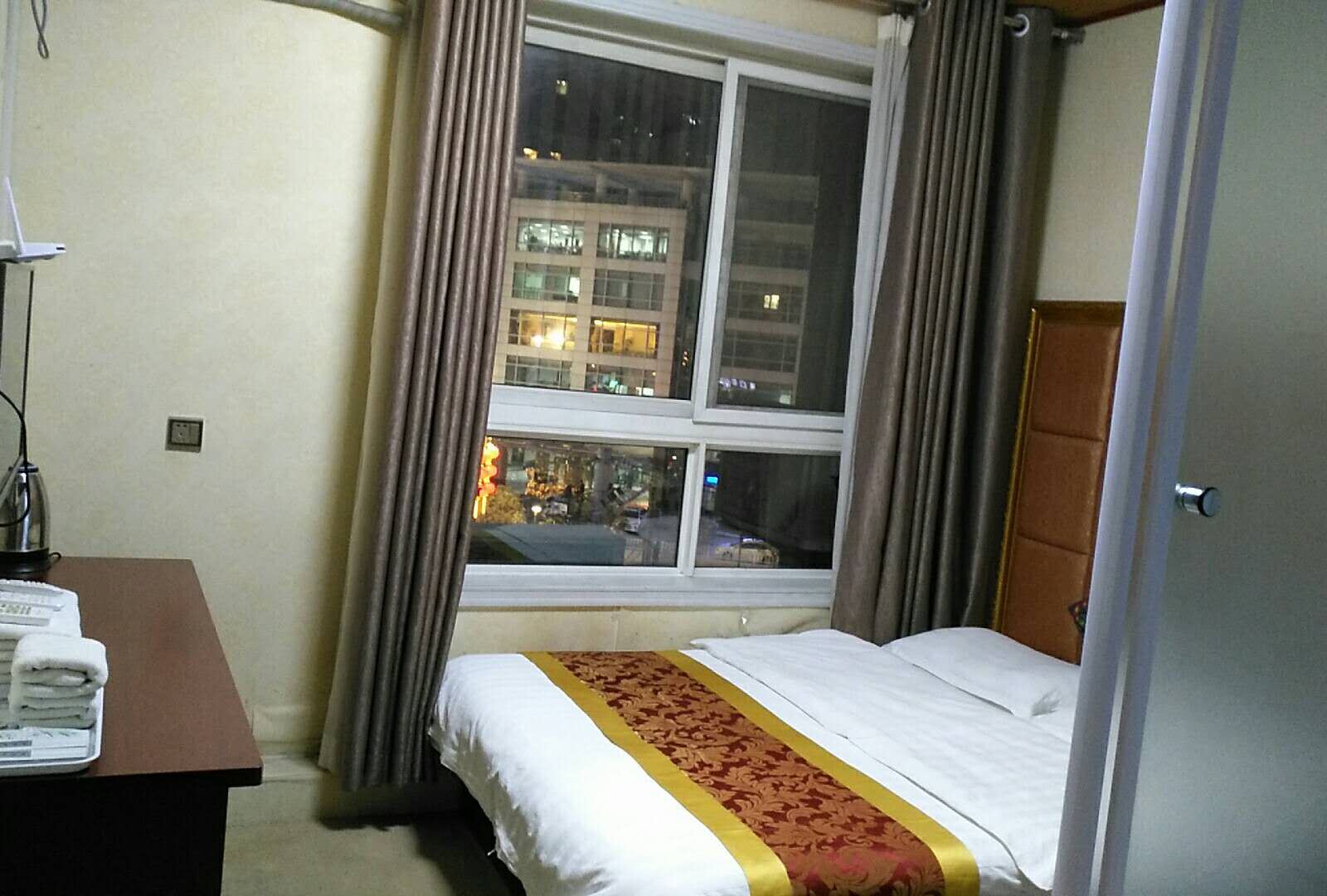 标准大床房
