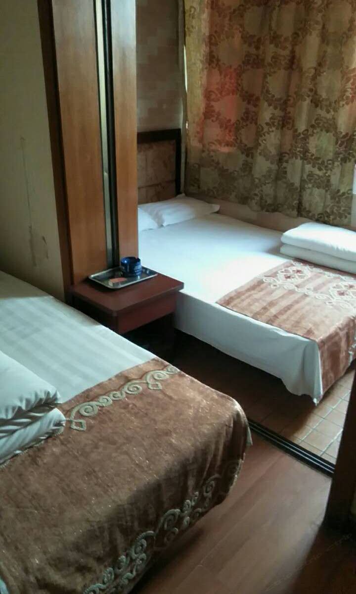 三人间