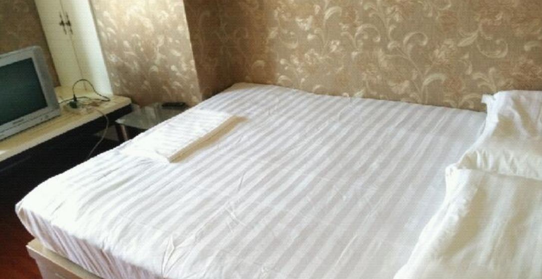 豪华独卫大床房