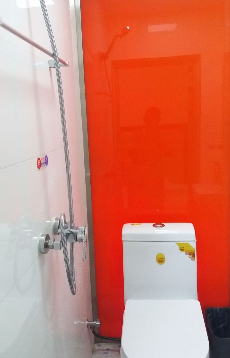 阳光双床房