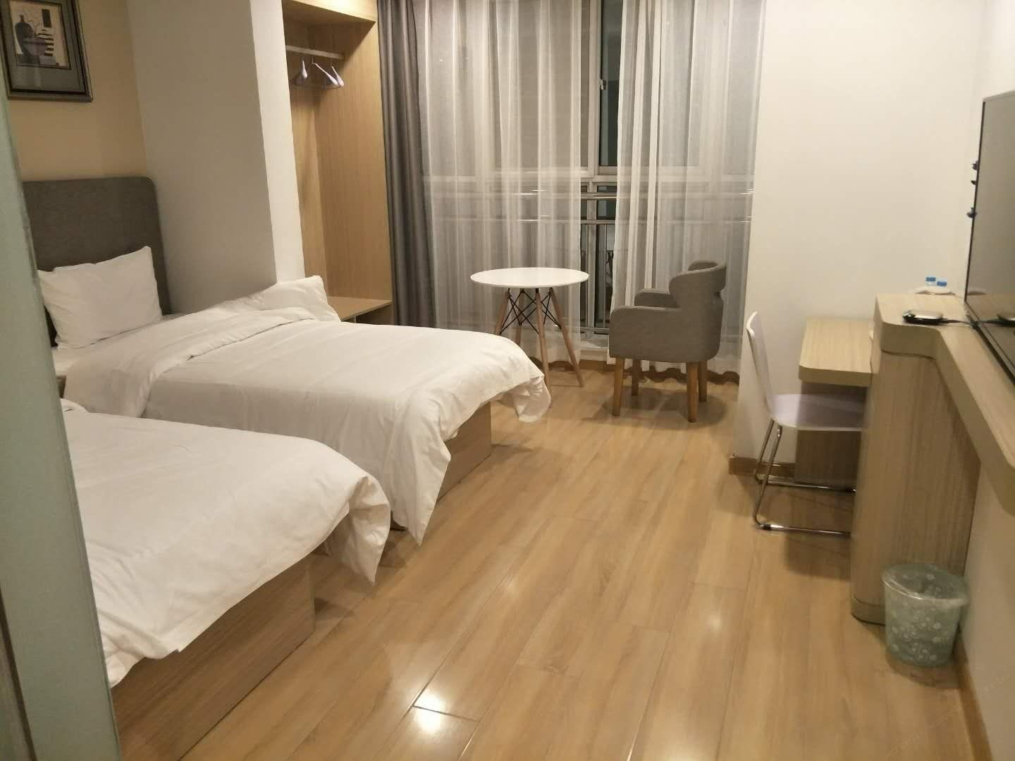 双床房