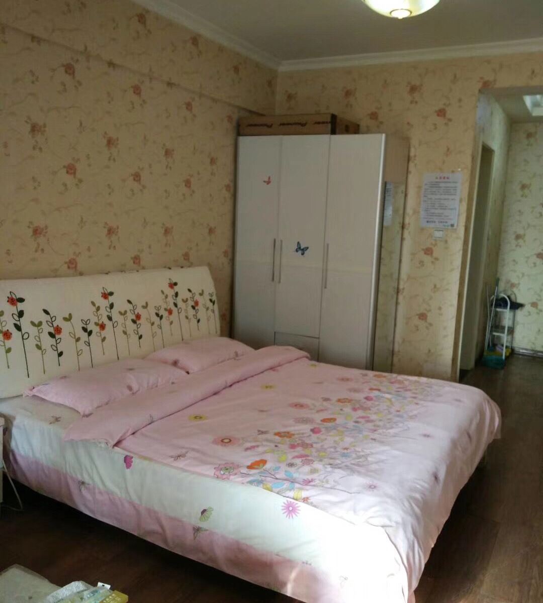 豪华大床房