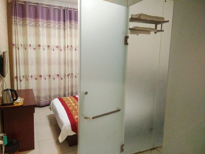 豪华大床房