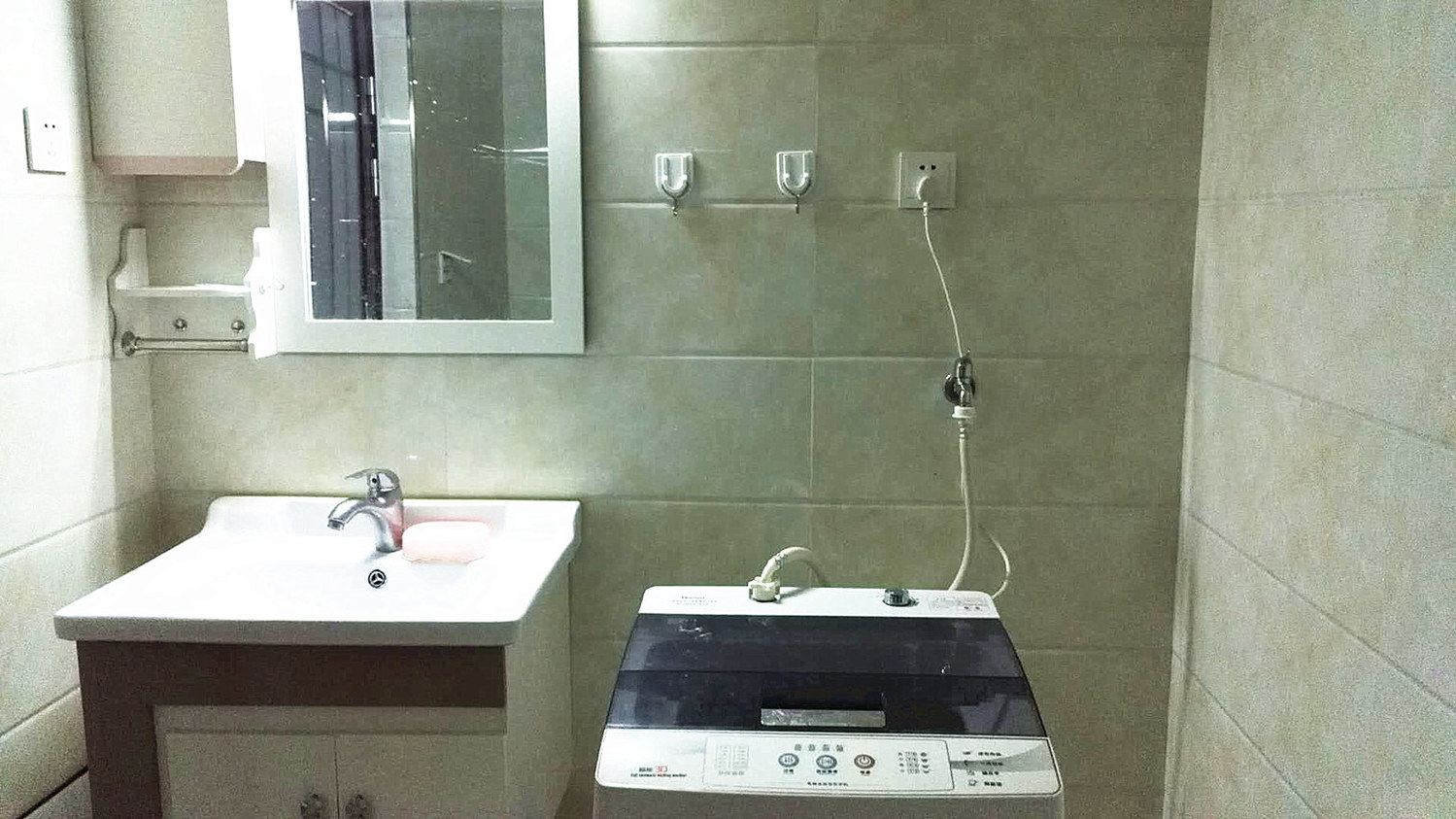 温馨精装一室大床房