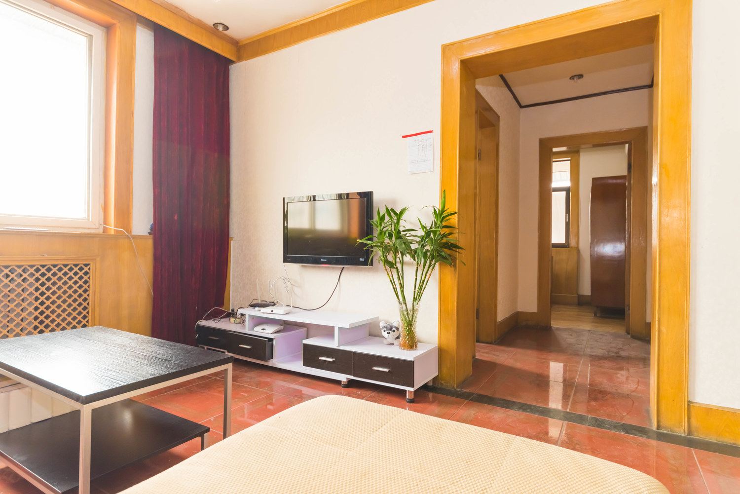 三室一厅套房(无窗)