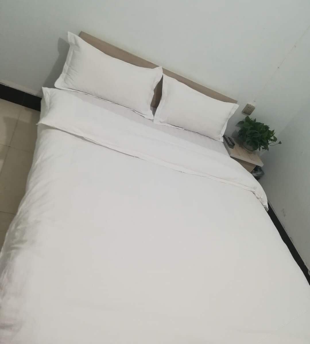大床房(公共卫浴)